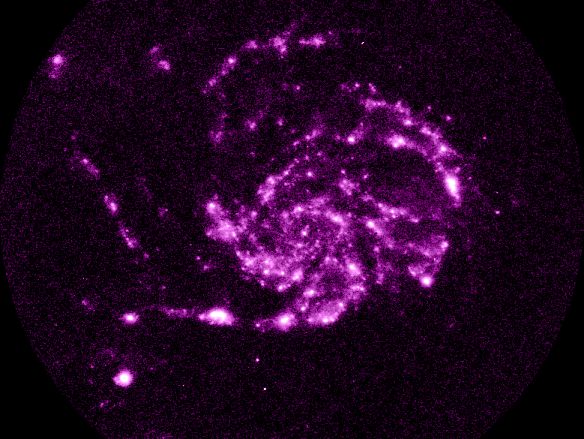 M101 Un ultraviolet Voir
