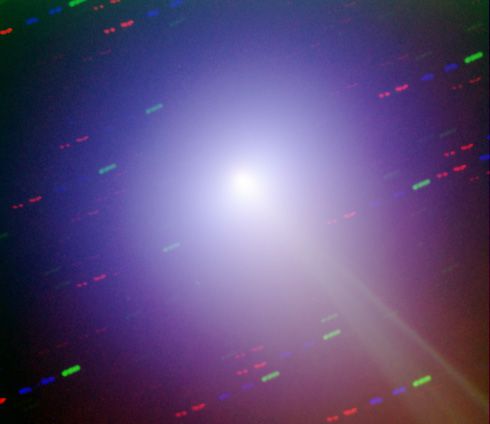 Comet LINEAR Nucleus - APOD June 25, 2001