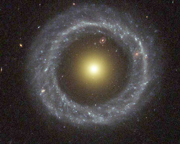 Hoags una extraña Ring Galaxy