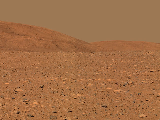 Rover Spirit atinge a Columbia Hills em Marte
