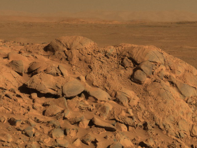 Mirando a lo largo de Marte