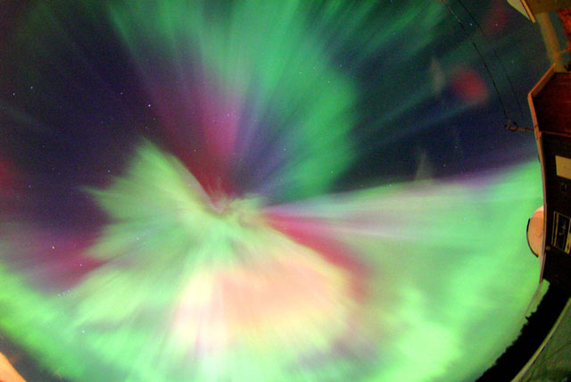 cielo multicolor auroral Corona