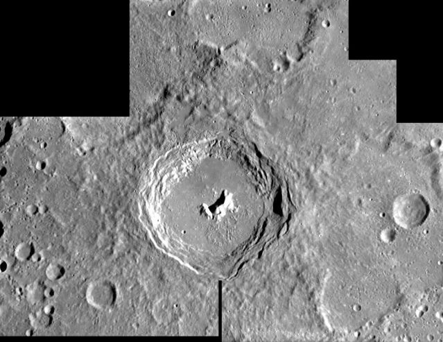 SMART 1 Pitágoras Cráter