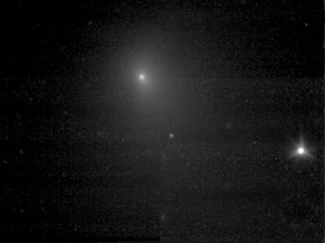 Trece millones de kilómetros del cometa Tempel 1