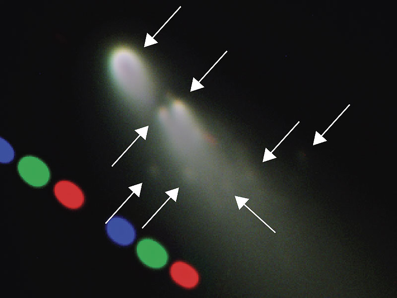 Desmoronando Comet Schwassmann Wachmann 3 Enfoques