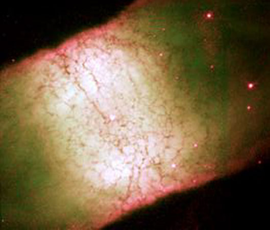 IC 4406: Una Nebulosa Aparentemente Cuadrada