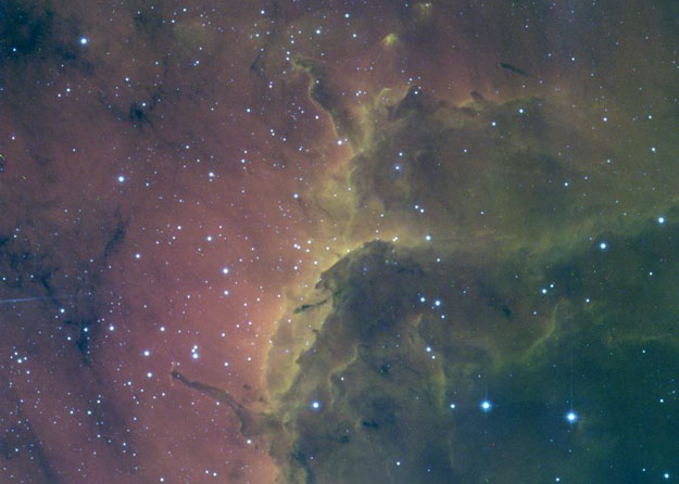 Frente de ionización de la Nebulosa del Pelícano