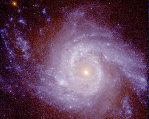 La galaxia espiral NGC 3310 en ultravioleta
