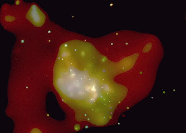El parpadeo del centro de la galaxia indica la existencia de un agujero negro