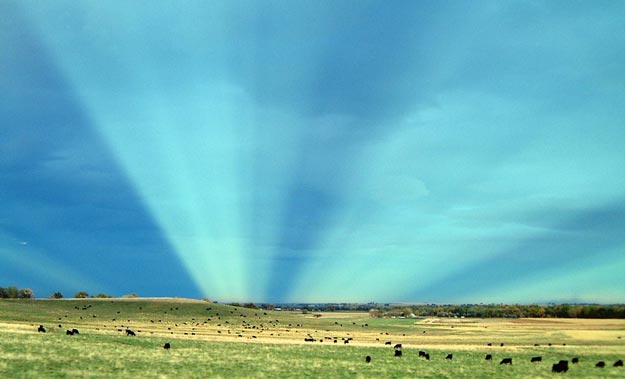 Rayos anticrepusculares sobre Colorado