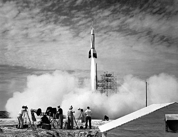 El primer cohete lanzado desde Cabo Cañaveral