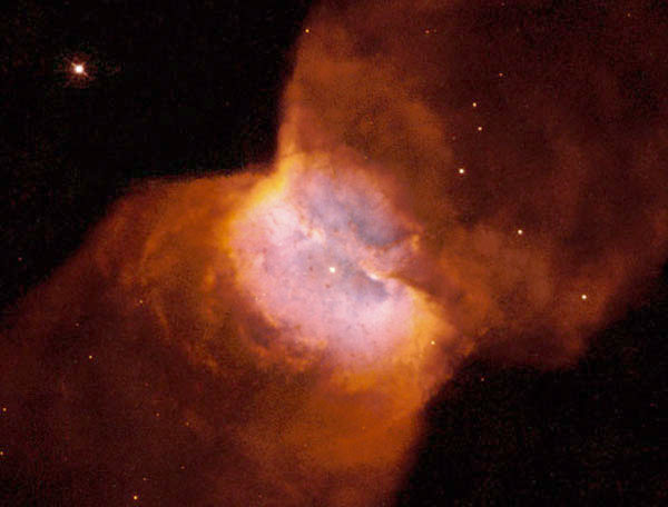 NGC 2346: Una nebulosa planetaria en forma de mariposa