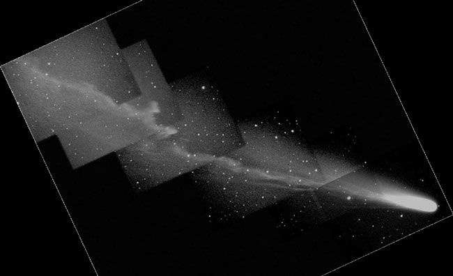 La gran cola del Cometa Ikeya Zhang