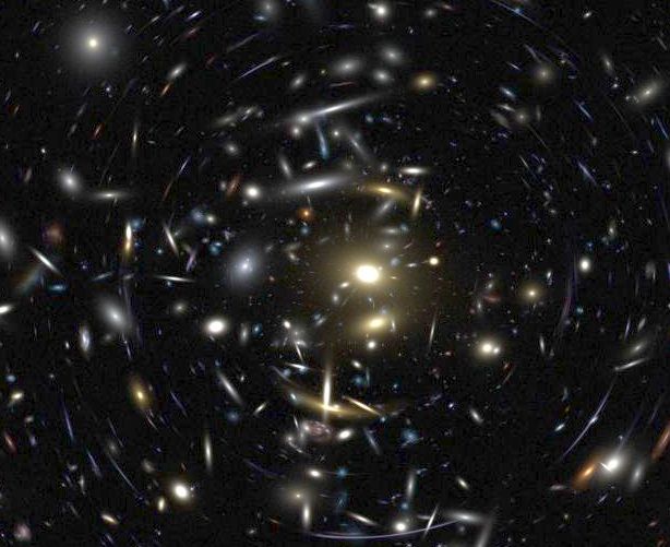 Vista simulada de un Cúmulo de Galaxias