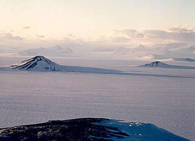 Vista helada en la Antártida