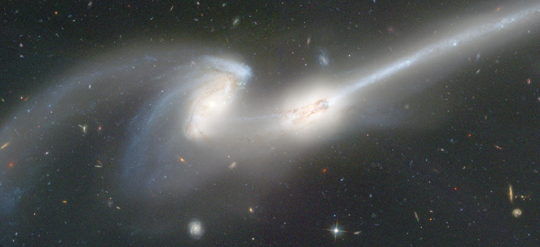 NGC 4676: Donde los Ratones chocan