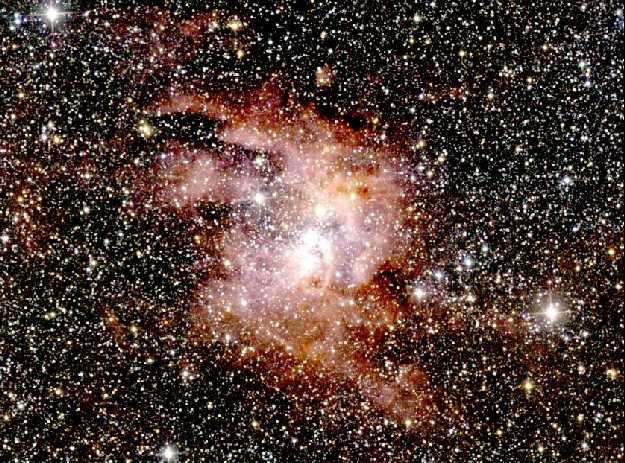 La Gigante Nebulosa de Emisión NGC 3603 en Infrarrojo