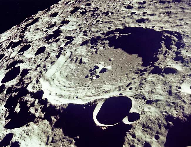 La cara oculta de la luna desde el Apolo 11