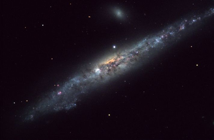 NGC 4631 es la Galaxia de la Ballena
