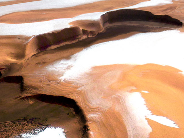 Los acantilados escarpados de Marte