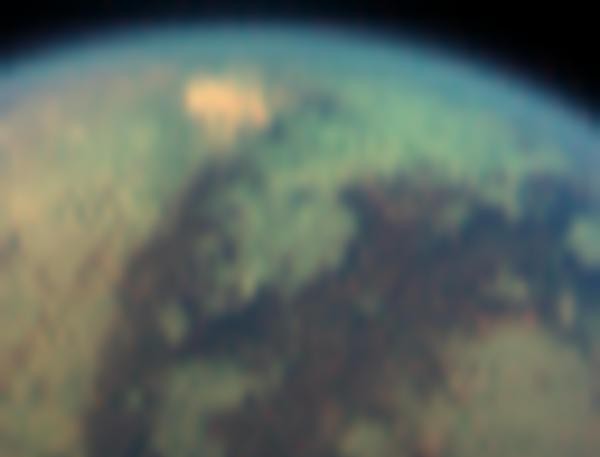 La extraña mancha de Titán