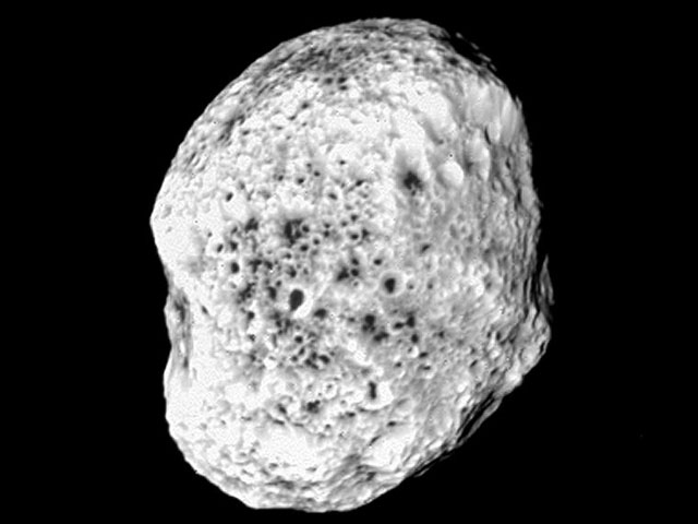 Hiperión: la luna-esponja de Saturno