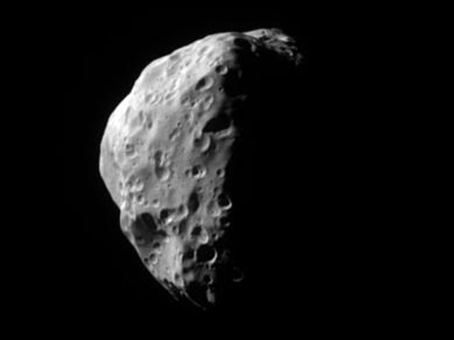 Epimeteo: un pequeño satélite de Saturno