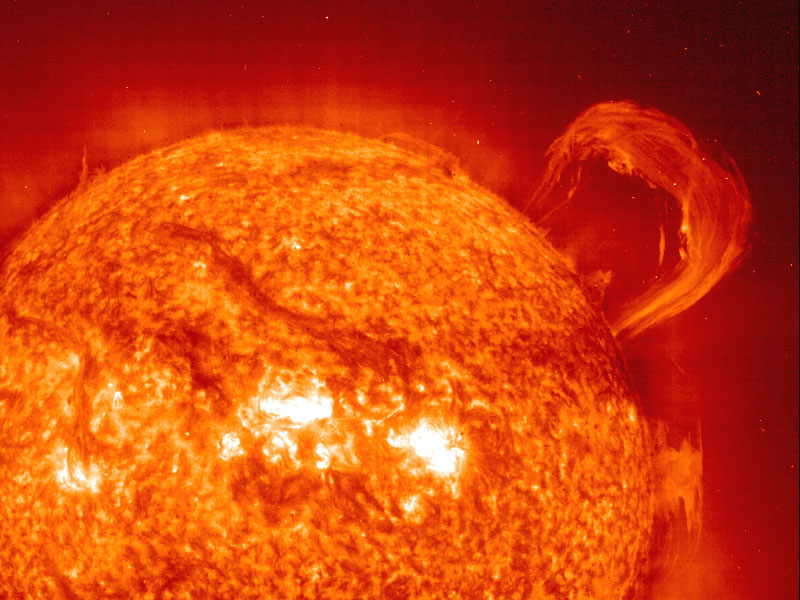 Una protuberancia solar desde el SOHO
