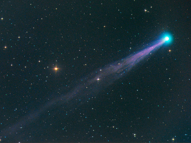 El cometa SWAN se ilumina