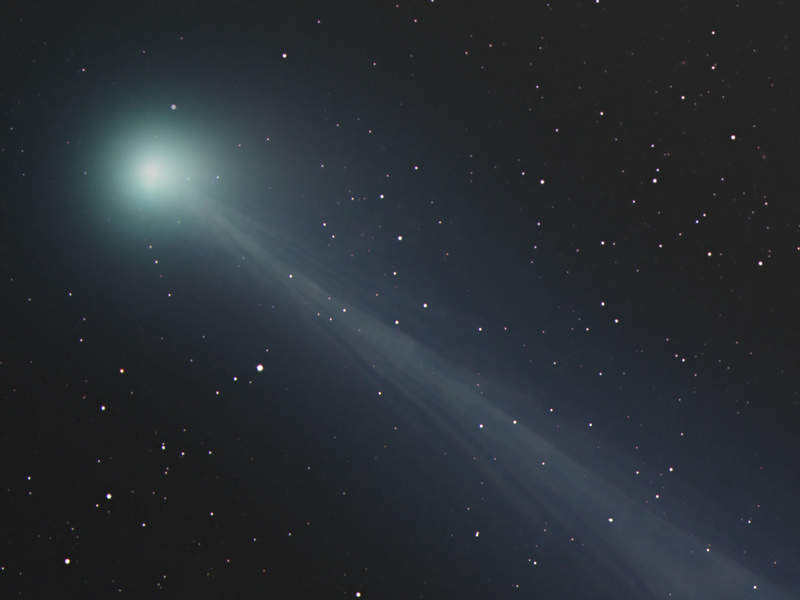 La fastasmal cola del cometa CISNE