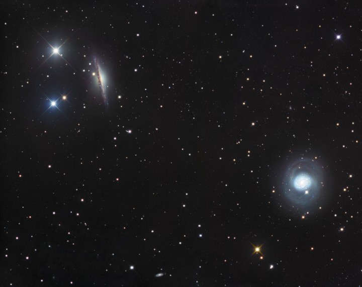 NGC 1055 y M77