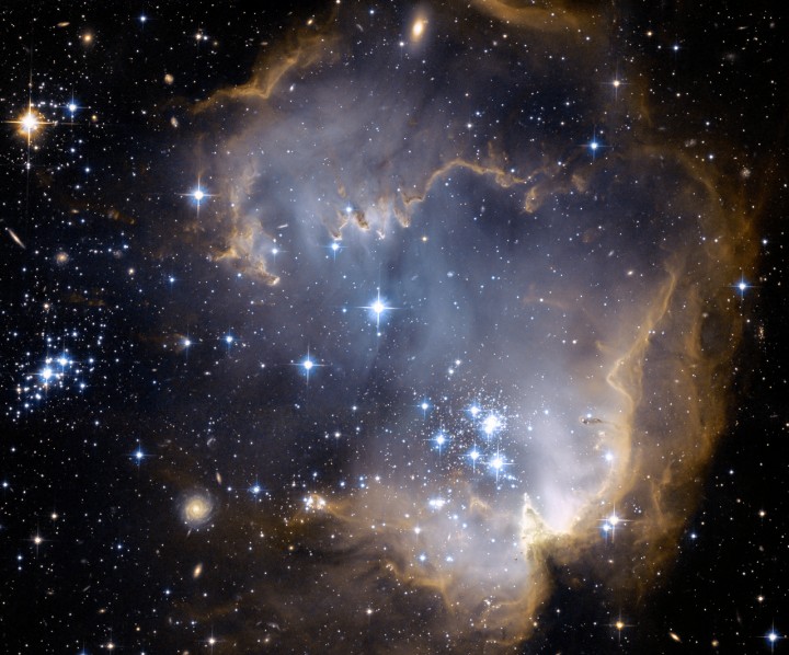 NGC 602 y más allá