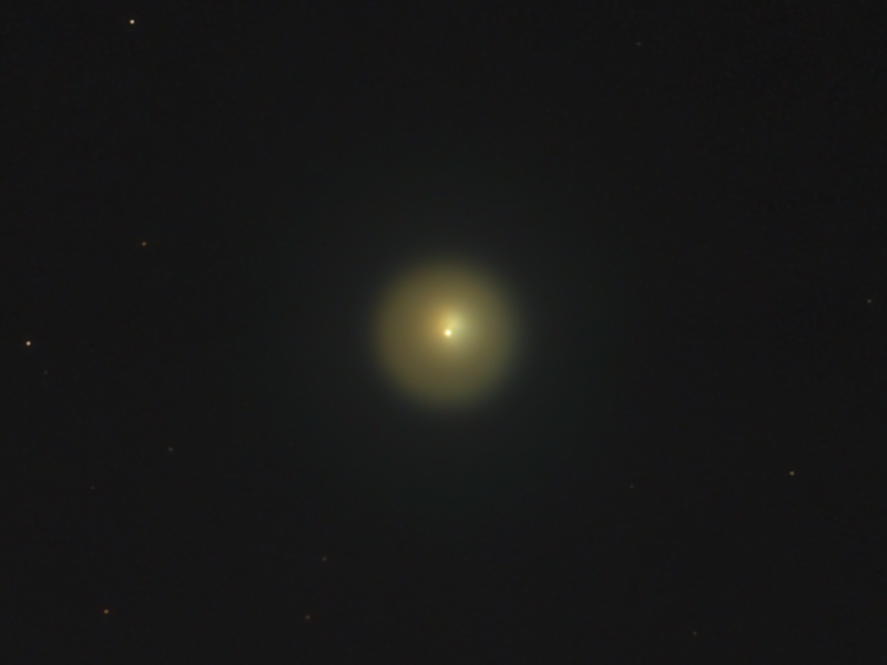 Una vista telescópica del estallido del Cometa Holmes