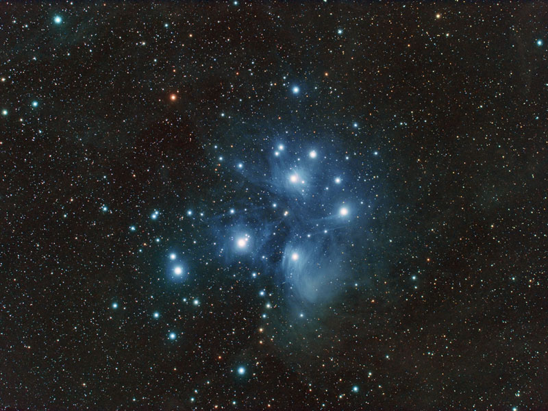 M45: El Cúmulo de estrellas de Las Pléiades