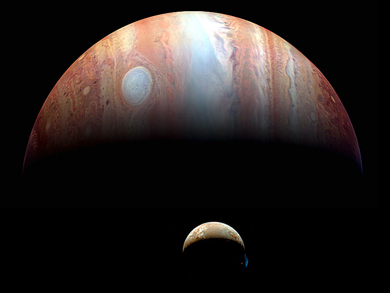 Un montaje de Júpiter e Io desde la New Horizons