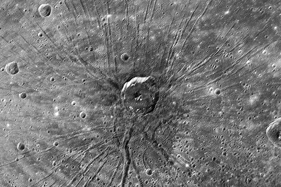 Un cráter con forma de araña en Mercurio