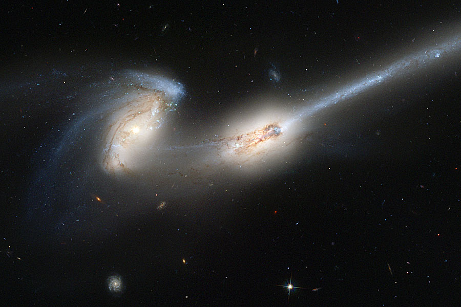 NGC 4676: Cuando los ratones colisionan