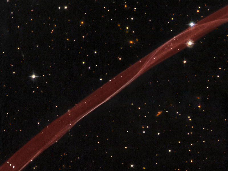 SN 1006: Un lazo de supernova desde el Hubble