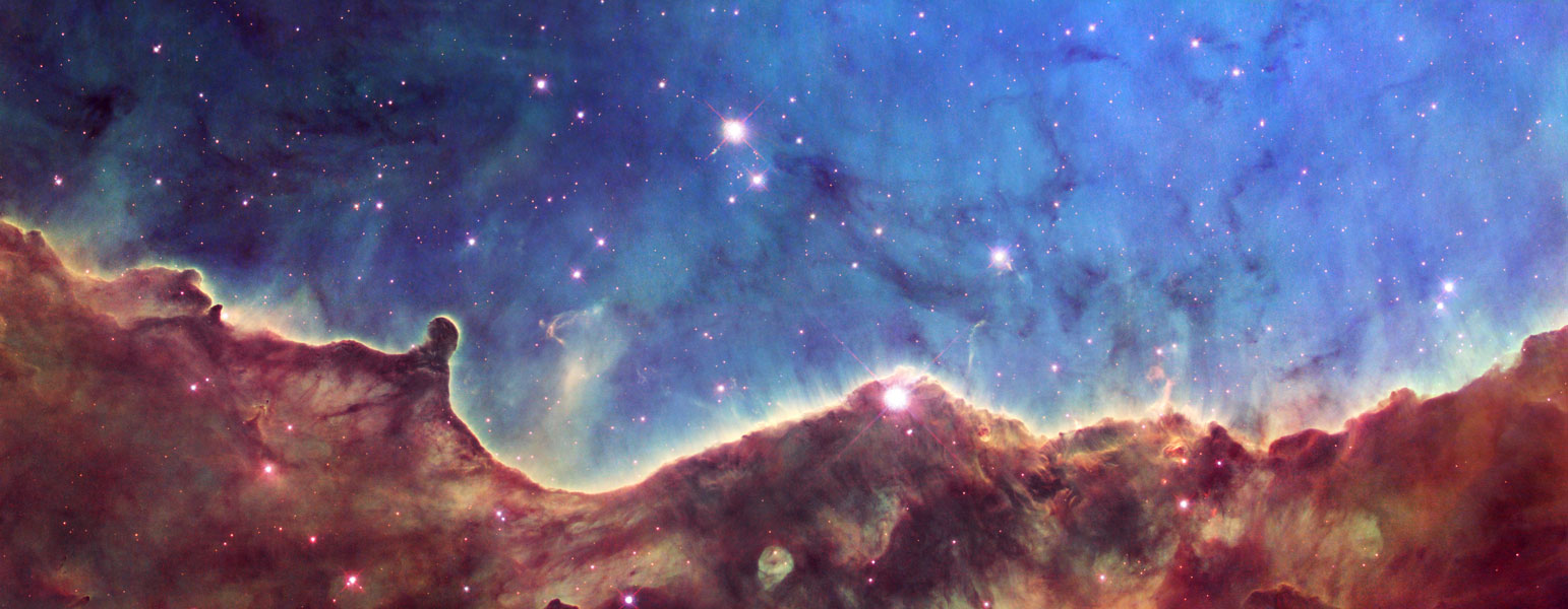Montañas de polvo en la Nebulosa Carina