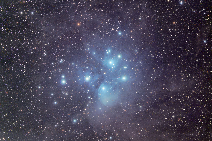 M45: El cúmulo de estrellas de las Pléyades