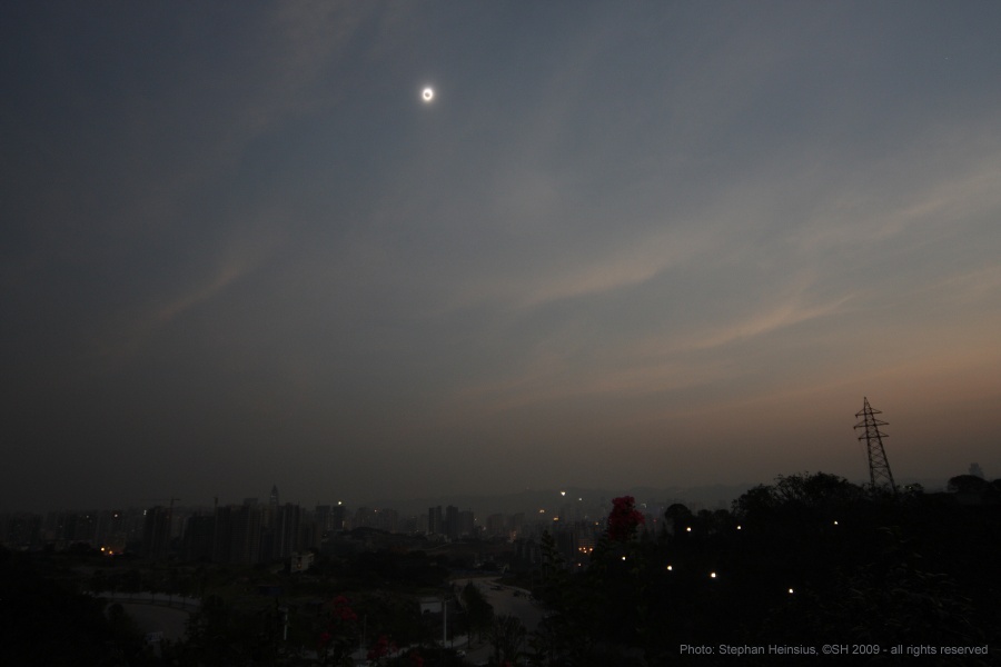 Eclipse sobre Chongqing, China