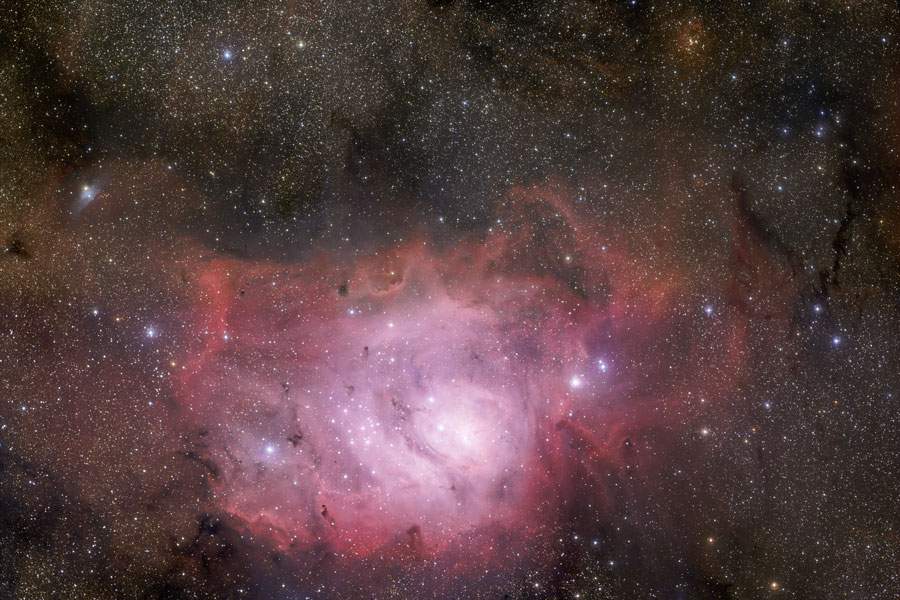 La Nebulosa de la Laguna del GigaGalaxy Zoom