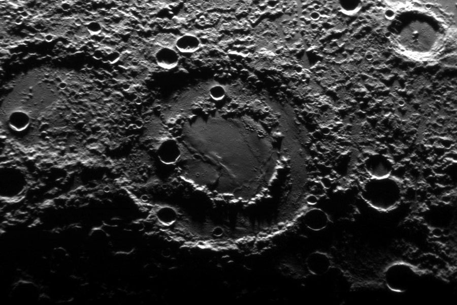 Una cuenca de doble anillo en Mercurio