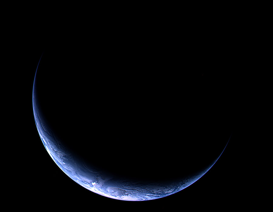 Tierra creciente desde la sonda Rosetta que se aleja
