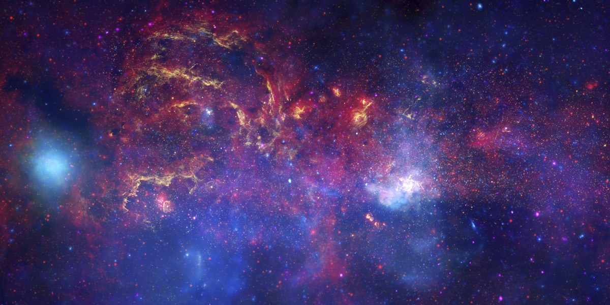 Los grandes observatorios exploran el centro galáctico