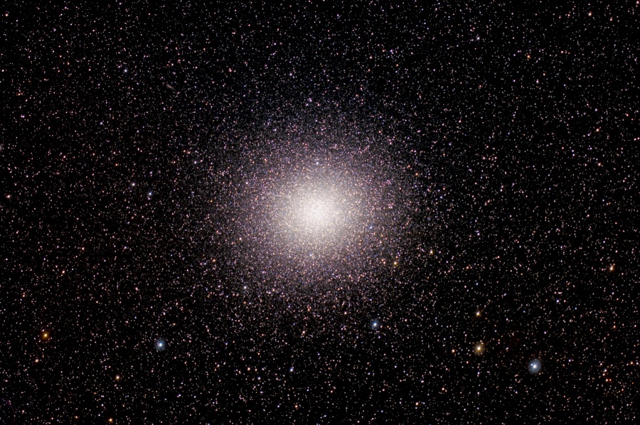 Millones de estrellas en Omega Centauri