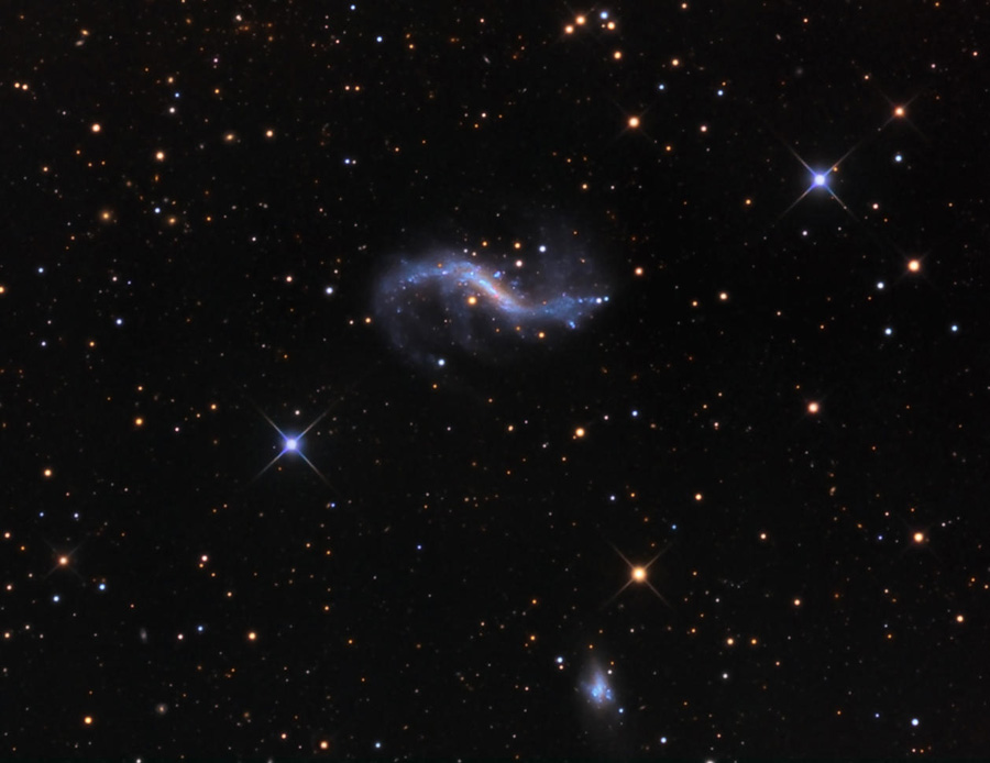 Galaxía del Cúmulo de Virgo NGC 4731