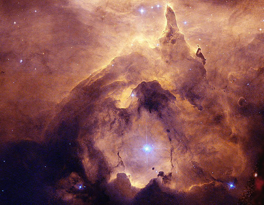 Una estrella masiva en NGC 6357