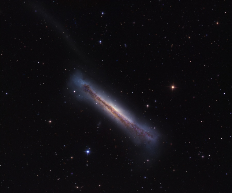 Galaxia de lado NGC 3628