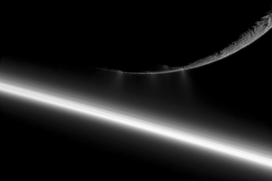 Aparece Encelado